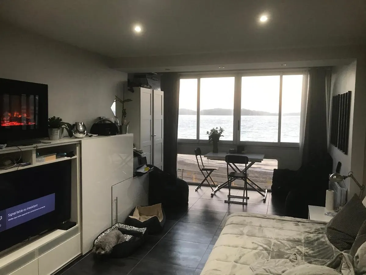 T2 Les Pieds Dans L Eau Vue Mer Apartment Six-Fours-les-Plages