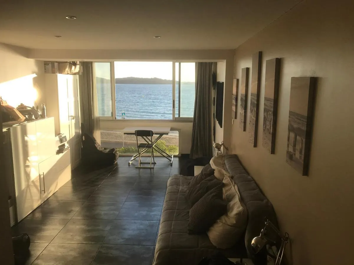 T2 Les Pieds Dans L Eau Vue Mer Apartment Six-Fours-les-Plages